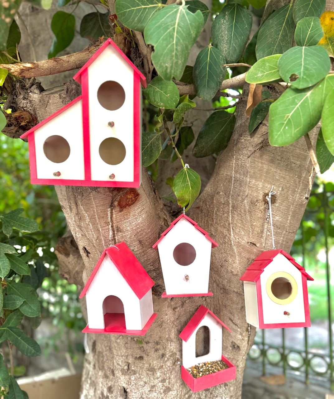 5-Piece Outdoor PVC Bird House Set