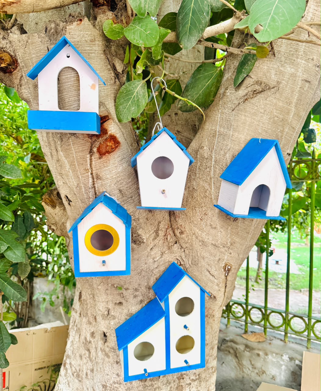 5-Piece Outdoor PVC Bird House Set