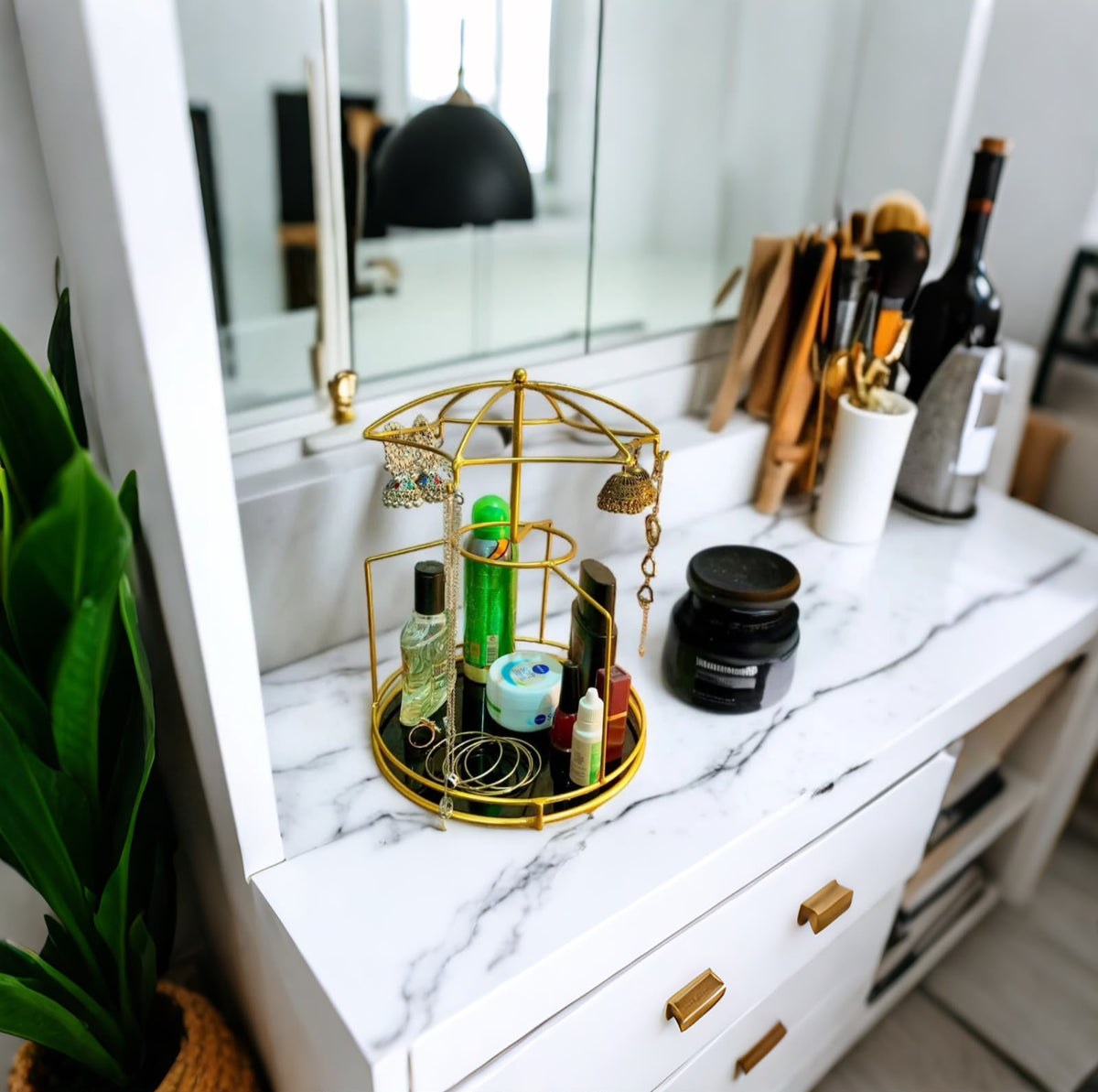 Luxurious 2-in-1 Cosmetic Organizer Umbrella Design